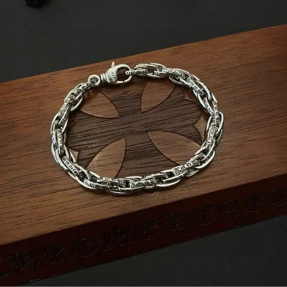 Chrome Hearts Classic Retro Clasp Bracelet - Picture 6 of 9